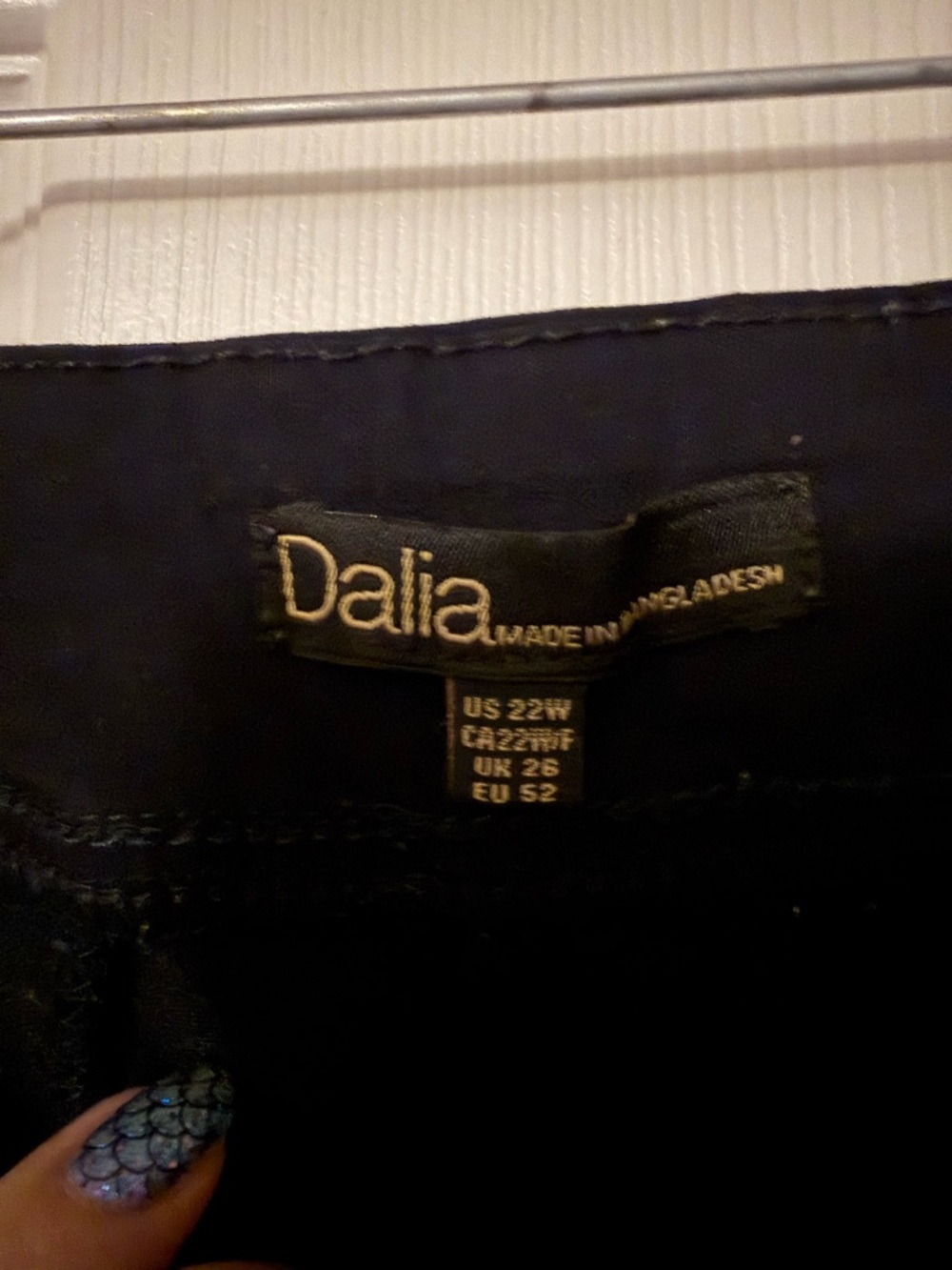 Dalia Navy Athletic Shorts with Elastic Waist and Flat Front - Picture 2 of 2